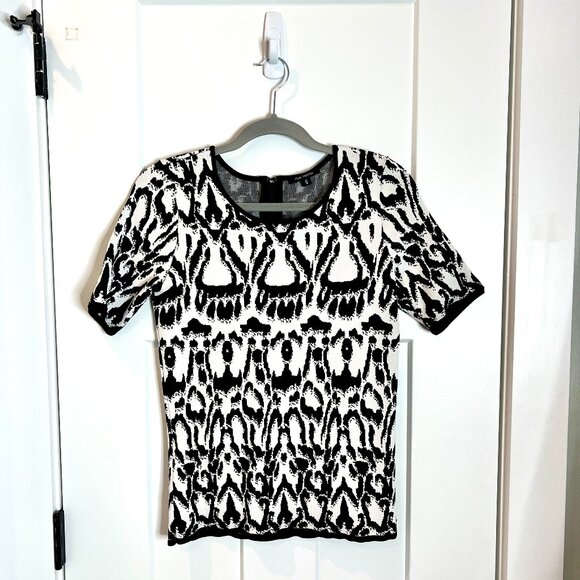 Pink Tartan Luxe Knit Black White Animal Print Crew Neck Zip Size Medium - Picture 1 of 5